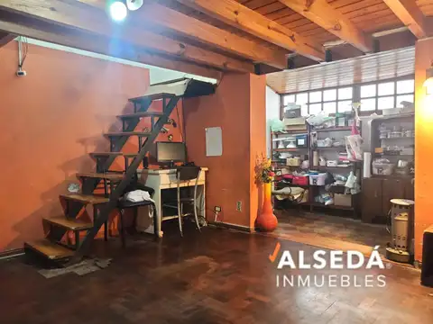 Depto Tipo Casa en Venta de 5 ambientes