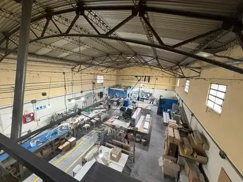 Galpon a la venta en Munro