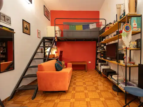 Depto Tipo Casa en Venta 76 años