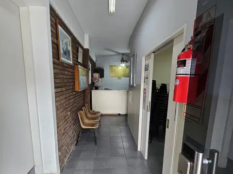 Edificio Comercial - Corporativo / Complejo Institucional / Oficinas en Block en Munro cerca de Pana
