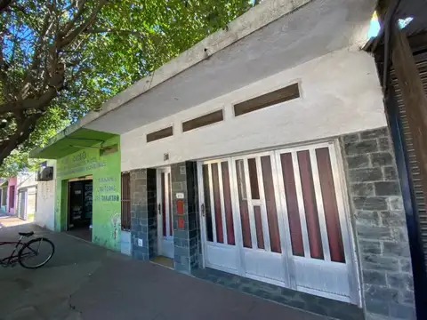 Granadero Baigorria, Eva Peron Nº 632 - VENTA