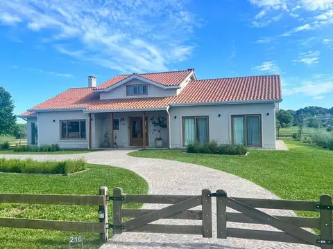 Casa en Venta de 4 dormitorios
