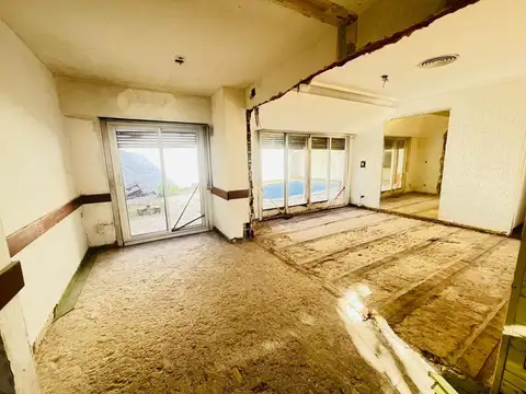 Casa en Venta en Acassuso Vías  /  Libertador, USD 300.000