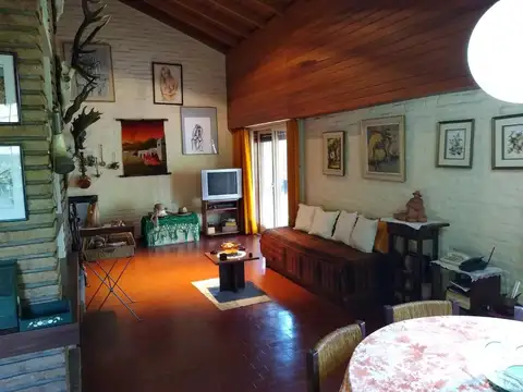 Casa en Alquiler de 3 dormitorios