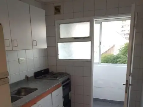 DEPARTAMENTO UN DORMITORIO cercaPLAZA MORENO ,1 cuadra de 12