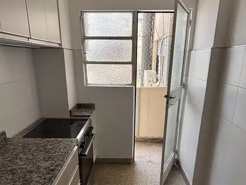 Departamento en Venta en Flores, USD 59.000