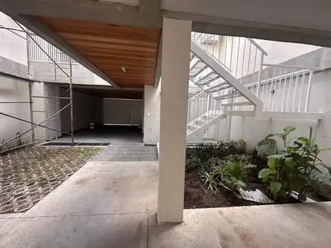 Venta - Cochera semicubierta en edificio a estrenar