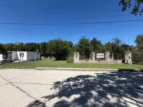 Venta Oportunidad Terreno En Tanti De 1.400 M² En Barrio Marimat