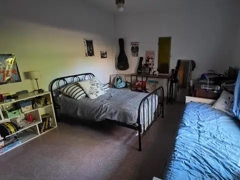 Casa 6 ambientes con 1 baño