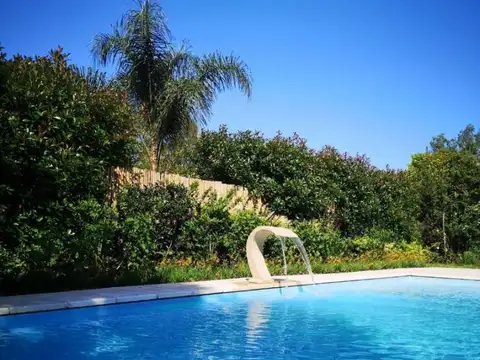 HERMOSA CASA CASI A ESTRENAR 250 MTS - BARRIO LOS POTRILLOS - APTA CREDITO