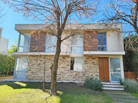 Casa en Venta en Los Potrillos, USD 259.000