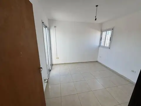 Casa en Alquiler en City Bell, $ 750.000