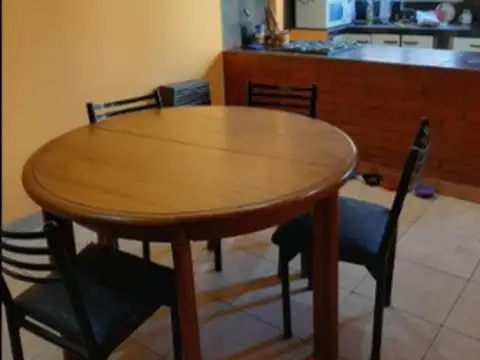 Casa 3 ambientes con 2 baños