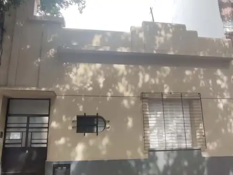Depto Tipo Casa 4 ambientes con 1 baño