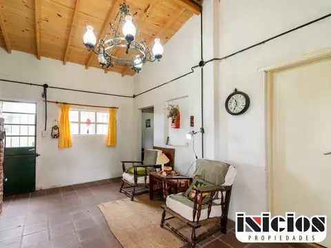Casa 3 ambientes con 2 baños