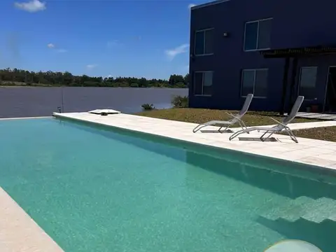 Casa en Venta al Oeste