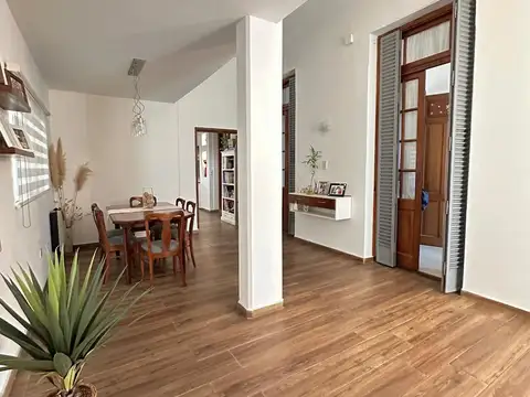 Casa 3 dormitorios con patio - Marcos Paz 3300 - Rosario Echesortu | Venta
