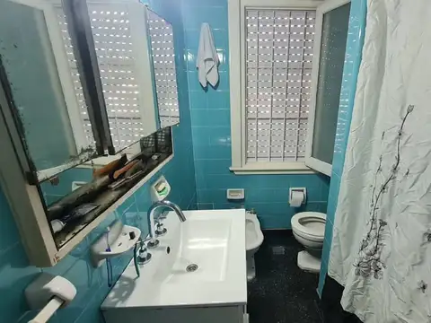 Venta casa 3 amb parrilla c/garaje Villa Dominico
