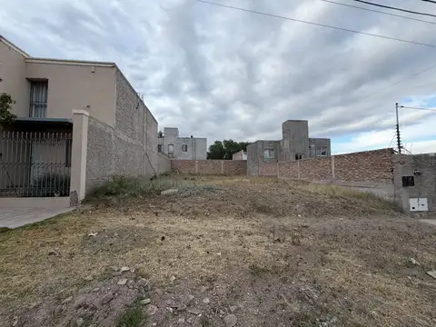 LOTE EN VENTA – BARRIO ALTA MENDOZA – FRENTE A DALVIAN