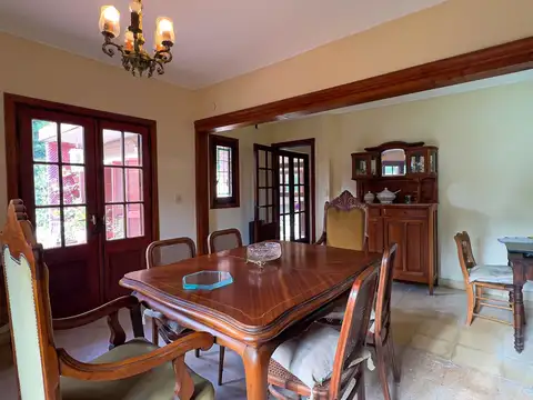 Casa 3 ambientes con 2 baños