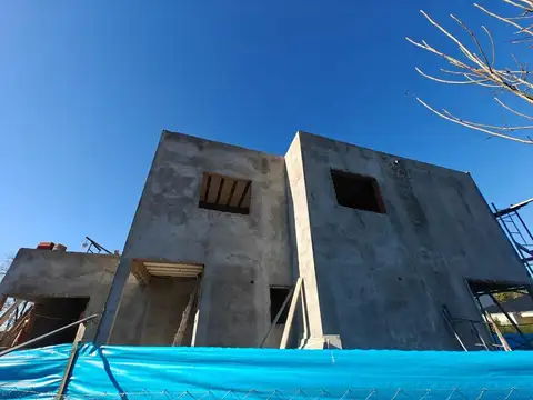 Casa en Venta en Pilar del Este - Santa Lucia, USD 200.000
