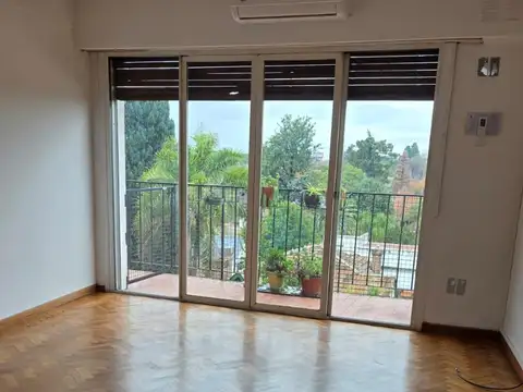 Excelente Departamento en alquiler en San Isidro Centro con cochera (opcional)