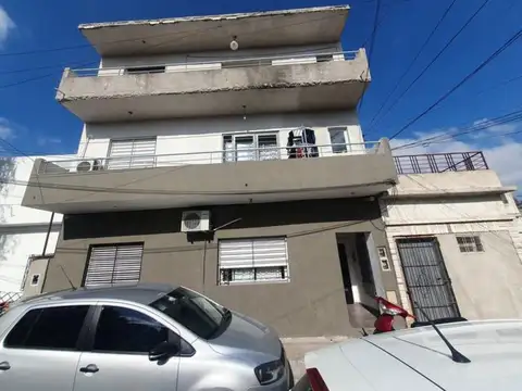 DEPARTAMENTO 2 AMB  P BAJA FRENTE MARTIN CORONADO