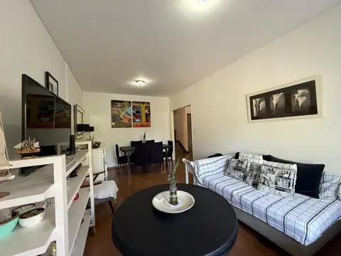 Depto Tipo Casa en Venta de 5 ambientes