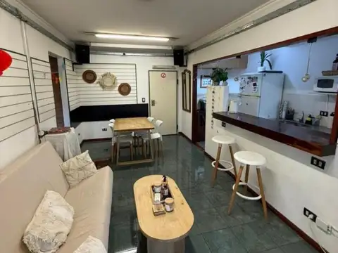 Av. Avellaneda 200, Piso 5