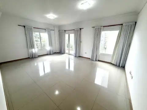 Departamento en Alquiler de 4 ambientes