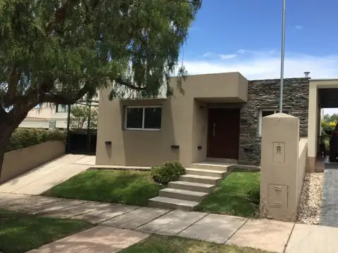 Casa en Venta Barrio Dalvian