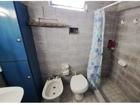 CASA VENTA EN LOTE PROPIO DE 8,66X21, EXCELENTE UBICACIÓN Y COMODIDADES, Piedrabuena 4600 - Vil...