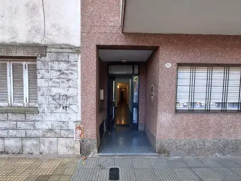Ricardo Gutiérrez 1600, Piso 1