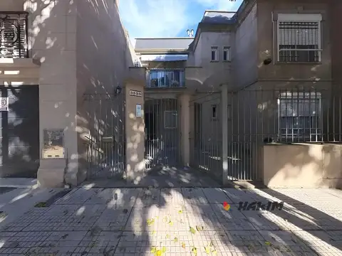 Semi-piso en venta 3 ambientes con patio