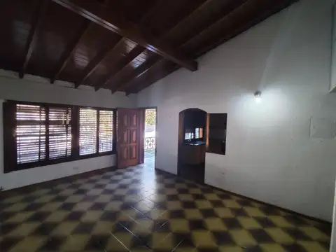 Casa en Alquiler en Ciudad Evita, $ 800.000