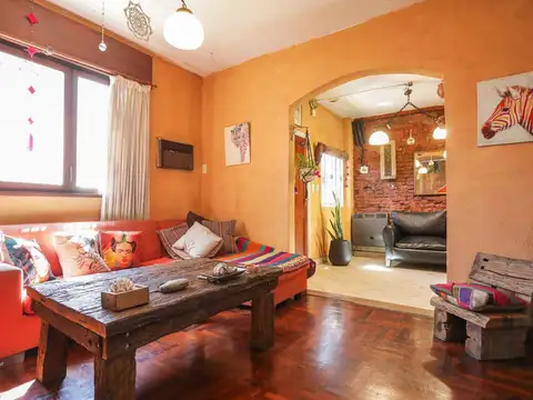 VENTA CASA 4 DORMITORIOS GRAN PATIO FLORIDA OESTE
