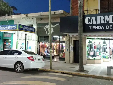 Don Torcuato.. CENTRO COMERCIAL SOBRE CALLE  ALTE.BROWN