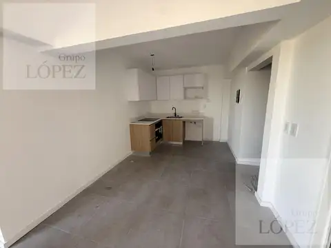 Venta Departamento en Munro - Amplios 3 ambientes, RECICLADO pleno centro comercial APTO CREDITO