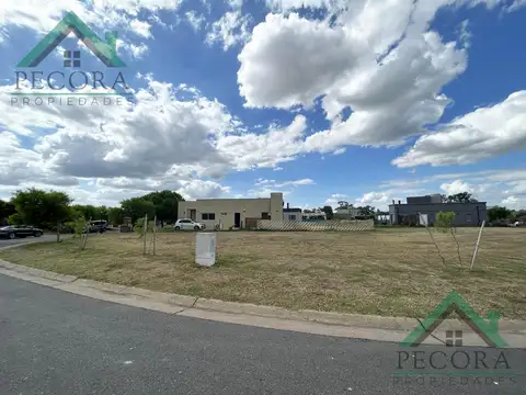 Terreno en Venta 30  mts Fondo