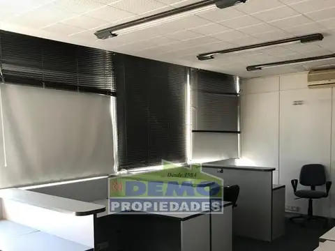 Oficina en Alquiler en San Nicolas, USD 2.200