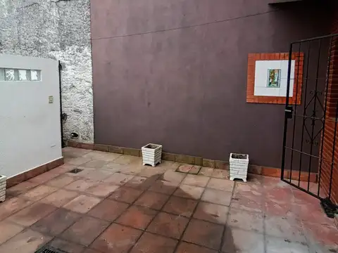 Depto Tipo Casa en Venta en Villa Ballester, USD 100.000