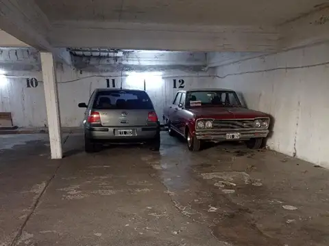 COCHERA EN ZONA CENTRO