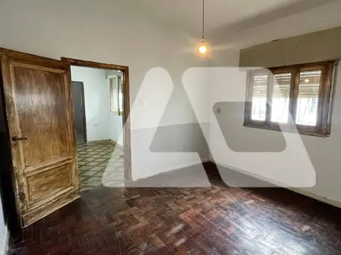 Casa en Alquiler con 1 cochera