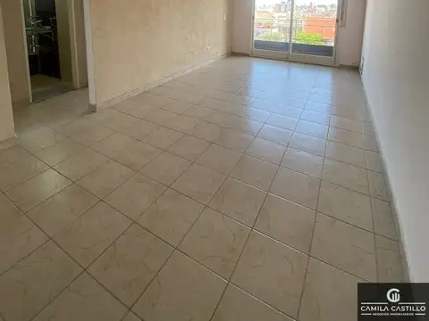 Departamento en Alquiler en Lomas del Mirador, $ 550.000