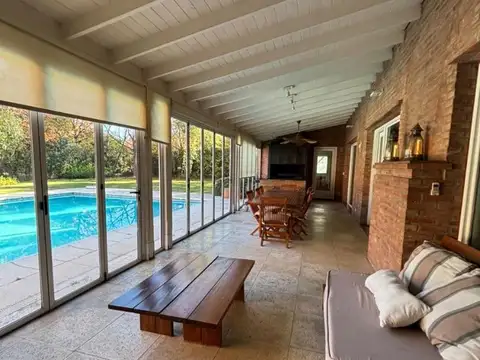 Casa en Alquiler de 4 dormitorios