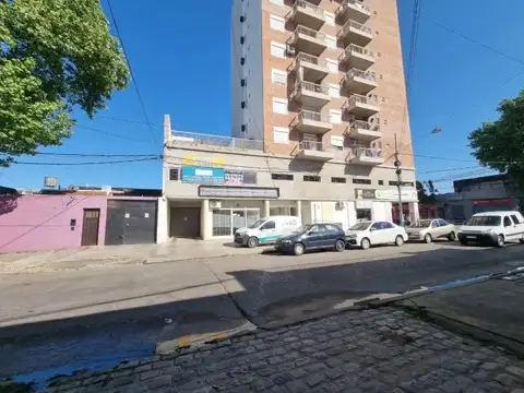 Local Comercial En Venta 3 Niveles Con Ascensor Y Terraza Echesortu