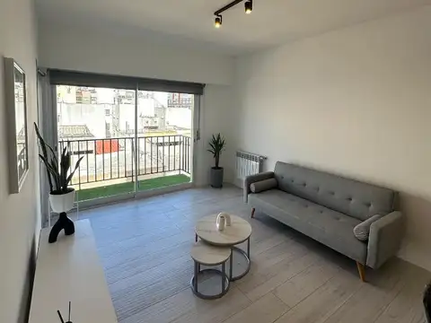 San Martin 2200, Piso 7
