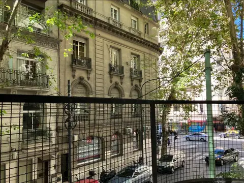 EDIFICIO DE EXCELENTE CATEGORIA
