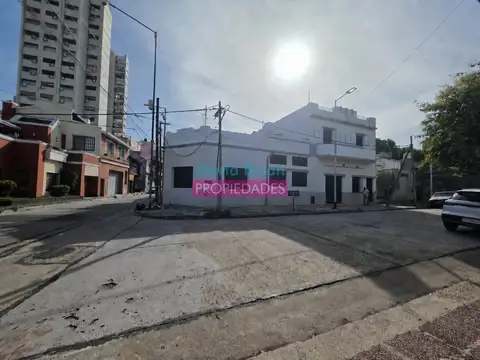 Estanislao Zeballos 2000, Piso 1