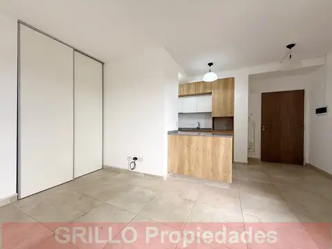 Departamento en Alquiler en Villa Real, $ 650.000